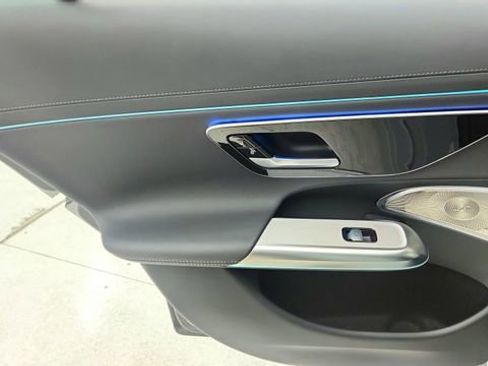 Used 2024 Mercedes-Benz E 350 4MATIC Sedan image 31