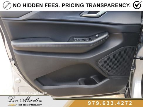 Used 2023 Jeep Grand Cherokee L Laredo RWD image 17