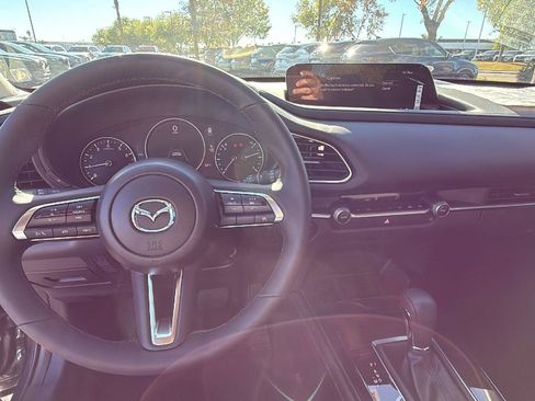 New 2025 MAZDA CX-30 AWD 2.5 S w/ Select Sport Pkg image 11