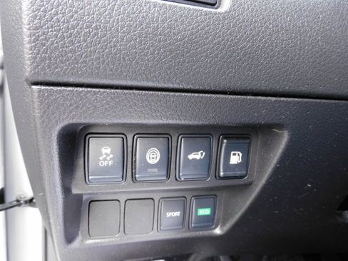 Certified 2019 Nissan Rogue SV image 12