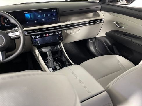 Certified 2025 Hyundai Tucson SEL image 17
