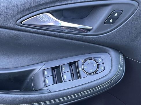 Used 2023 Buick Encore GX Select image 15