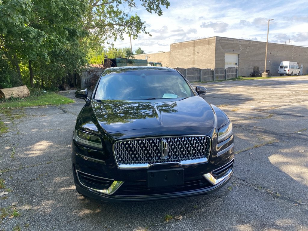 Used 2019 Lincoln Nautilus Premier AWD/4WD image 8