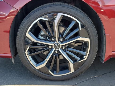 Certified 2024 Nissan Altima 2.5 SR w/ SR Premium Package image 29