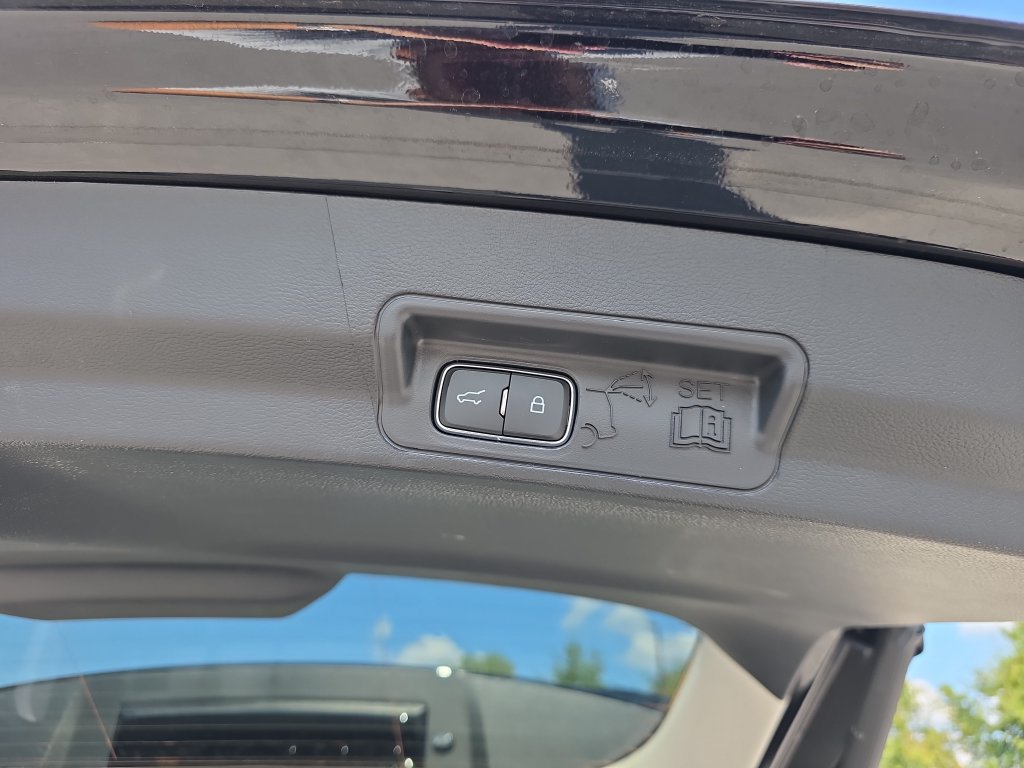New 2026 Ford Explorer Active w/ Active Comfort Package RWD image 34