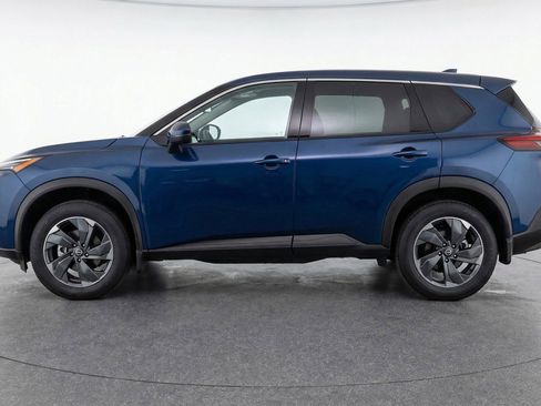 Used 2025 Nissan Rogue SV FWD image 5