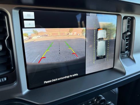 Used 2022 Ford Bronco Outer Banks AWD/4WD image 14