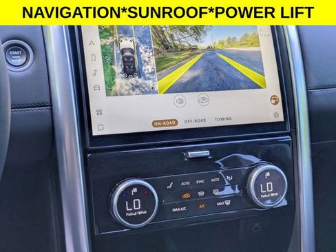 Used 2023 Land Rover Discovery S image 23