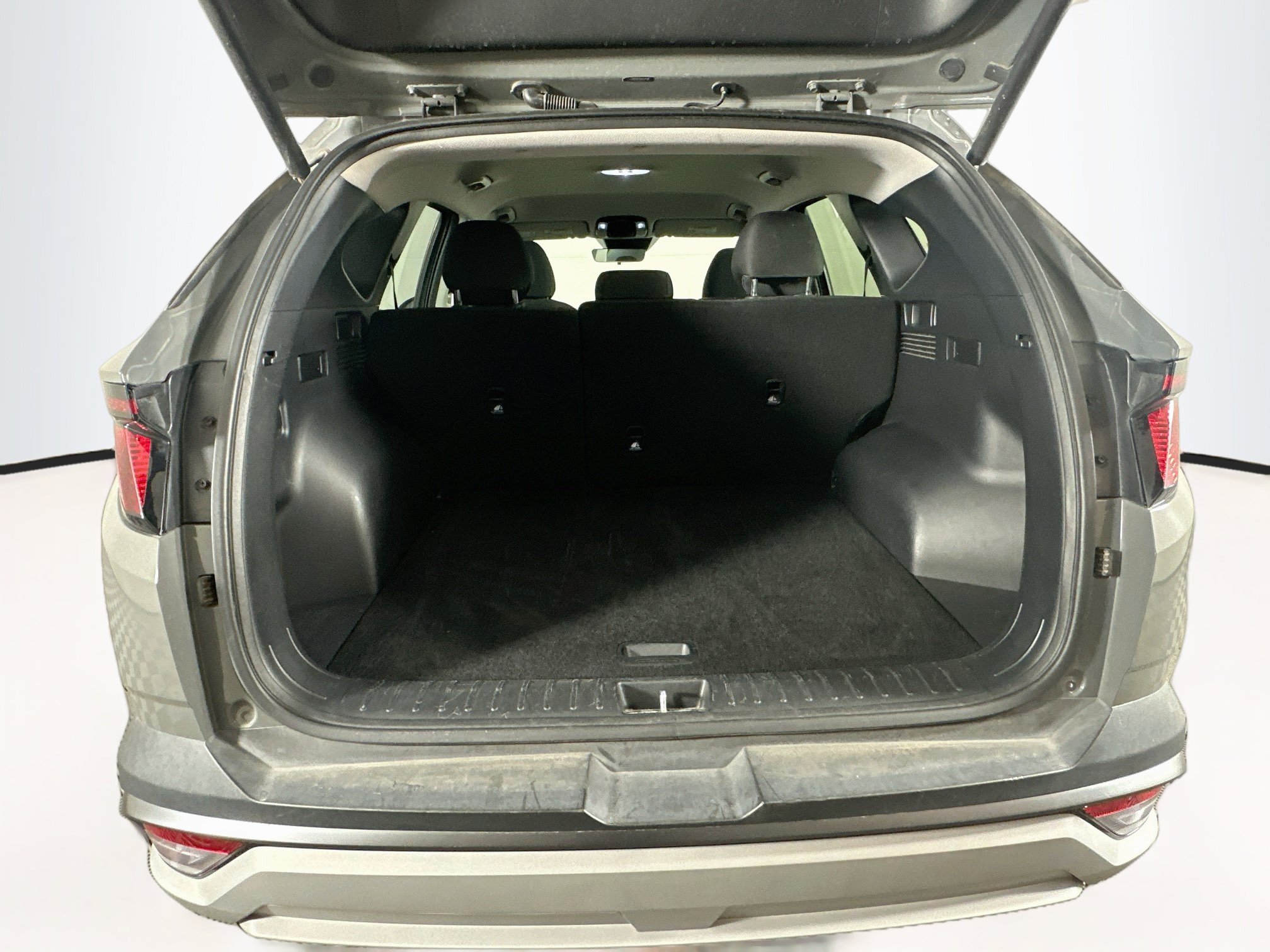 Used 2025 Hyundai Tucson SEL FWD image 29