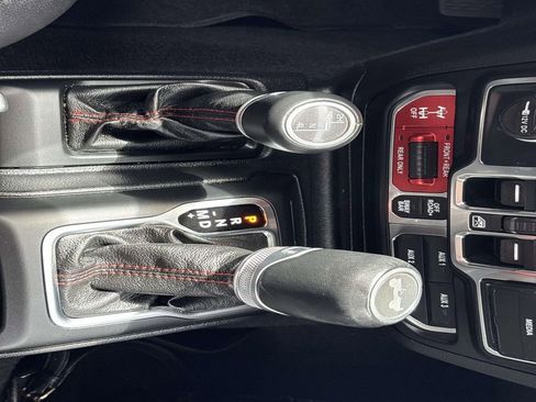 Used 2021 Jeep Wrangler Unlimited Rubicon image 18