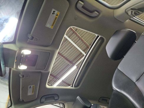 Used 2023 Honda Accord Touring image 9
