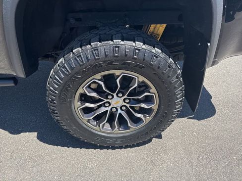Used 2022 Chevrolet Colorado ZR2 AWD/4WD image 31