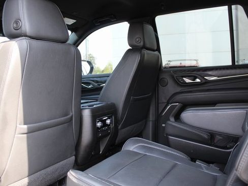 Used 2023 GMC Yukon Denali AWD/4WD image 11
