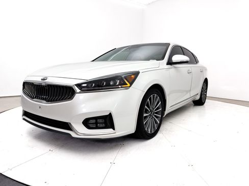 Used 2017 Kia Cadenza Technology FWD image 15