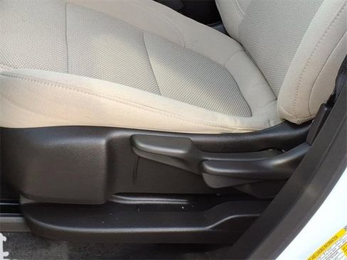 Used 2023 Chevrolet Traverse LS image 18