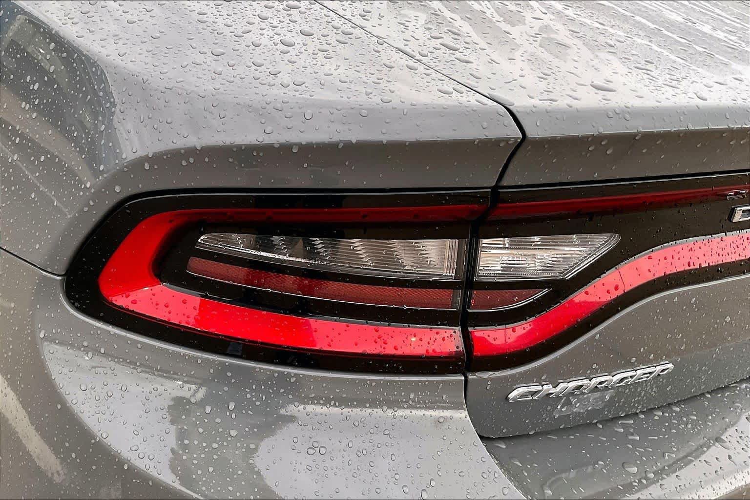 Used 2019 Dodge Charger SXT RWD image 27
