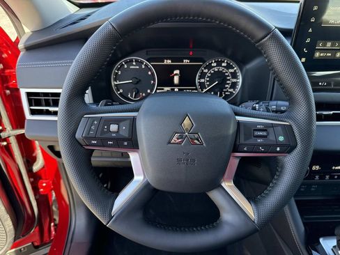 New 2026 Mitsubishi Outlander SE FWD image 39