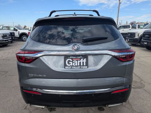 Used 2021 Buick Enclave Premium w/ Sun and Sites Package image 8