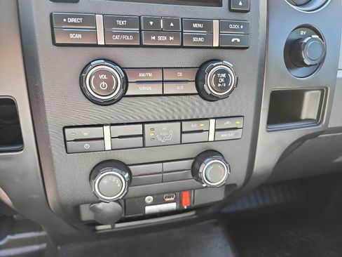 Used 2014 Ford F150 XL w/ Equipment Group 101A Mid AWD/4WD image 25