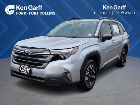 Used 2025 Subaru Forester Premium image 1