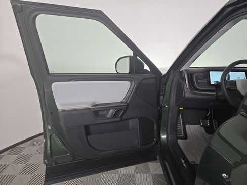 Used 2023 Rivian R1T Adventure image 16