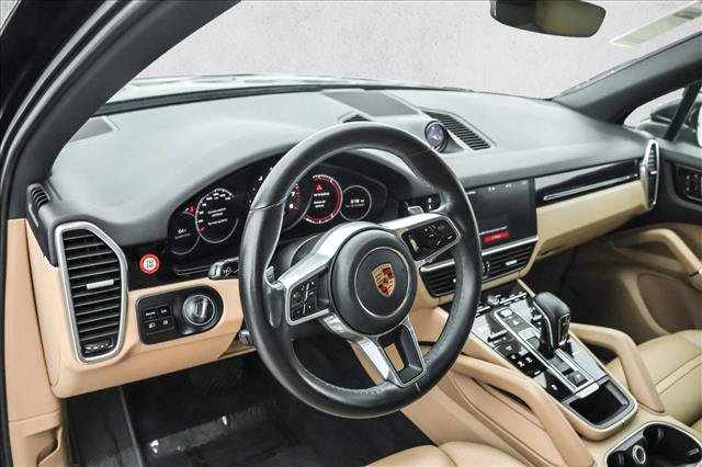 Used 2020 Porsche Cayenne AWD/4WD image 10