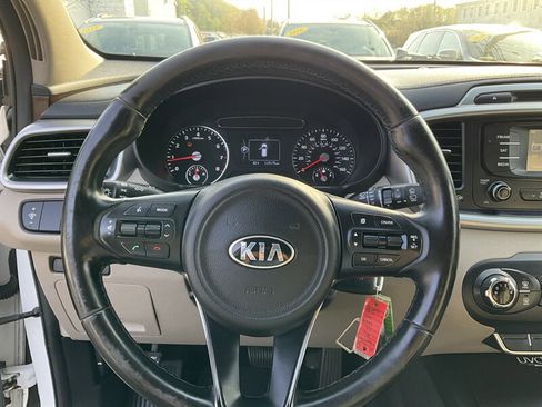 Used 2016 Kia Sorento AWD w/ LX Convenience Package image 25