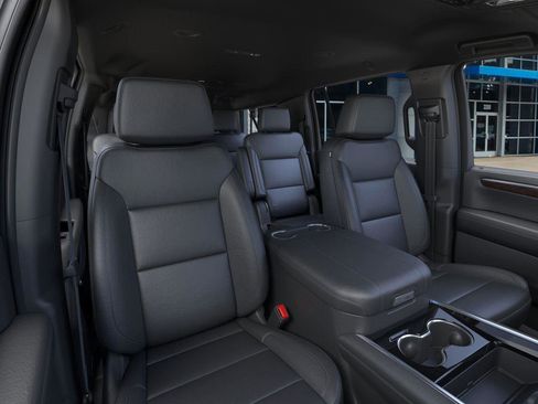New 2026 Chevrolet Suburban LT w/ Comfort Package image 16