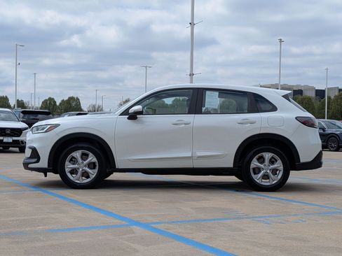 Used 2024 Honda HR-V LX image 9