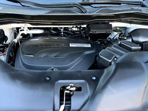 Used 2018 Honda Pilot Touring image 31