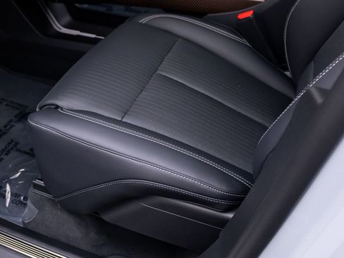 New 2026 Cadillac Vistiq Sport w/ LPO, Floor Liner Package AWD/4WD image 16