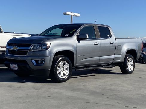 Used 2020 Chevrolet Colorado LT w/ Safety Package image 6