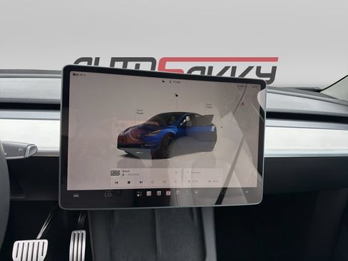 Used 2022 Tesla Model Y Performance AWD/4WD image 13
