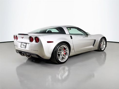 Used 2007 Chevrolet Corvette Z06 w/ Preferred Equipment Group image 8