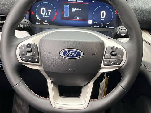 Used 2026 Ford Explorer Active w/ Active Comfort Package AWD/4WD image 15