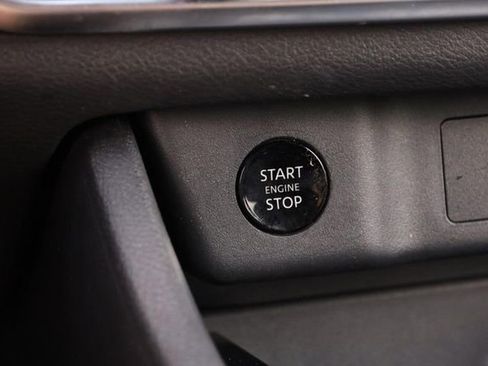Used 2025 Nissan Rogue SV AWD/4WD image 15