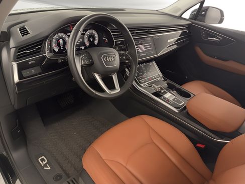 Used 2022 Audi Q7 3.0T Premium Plus w/ Premium Plus Package AWD/4WD image 4