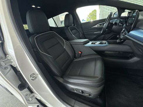 Certified 2024 Chevrolet Equinox EV LT w/ Active Safety Package 3 FWD image 26