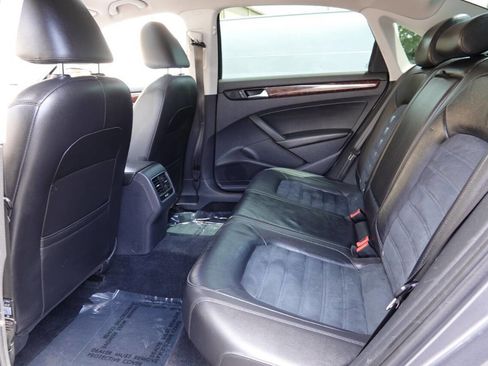 Used 2013 Volkswagen Passat TDI SEL Premium image 55