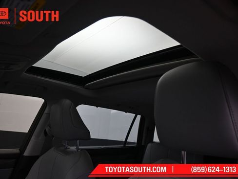 Used 2023 Toyota Highlander Limited AWD/4WD image 23