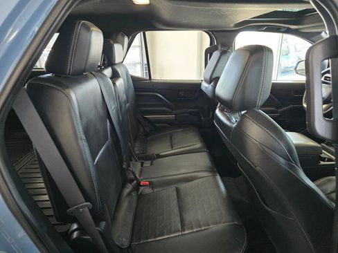 Used 2025 Toyota 4Runner TRD Off-Road Premium AWD/4WD image 41