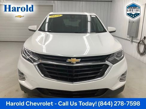 Used 2020 Chevrolet Equinox LT w/ Driver Convenience Package image 2