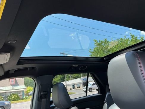 Certified 2026 Ford Explorer ST w/ Sun And Sound Package AWD/4WD image 26