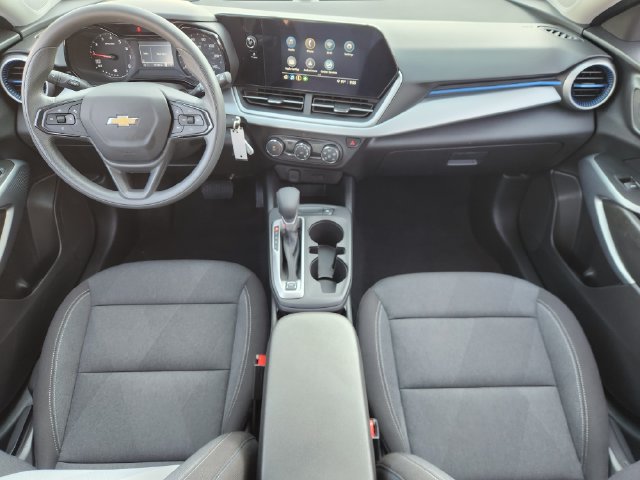 Used 2026 Chevrolet Trax LS FWD image 22