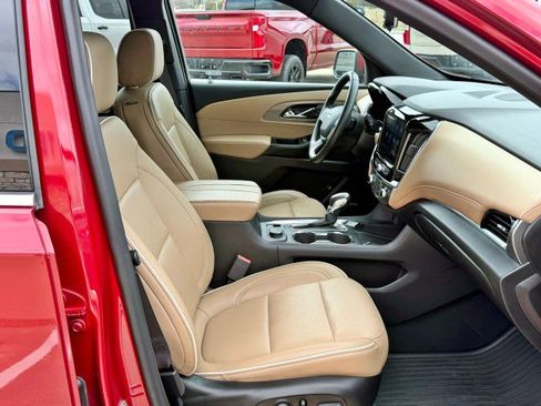 Certified 2023 Chevrolet Traverse Premier image 21