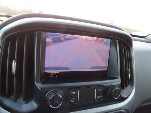 Used 2020 Chevrolet Colorado LT image 20