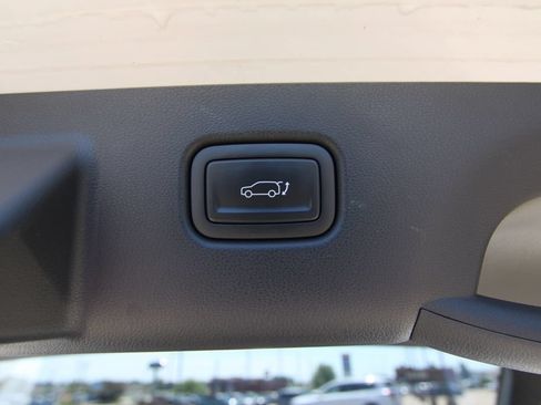 Used 2024 Hyundai Kona Limited AWD/4WD image 38