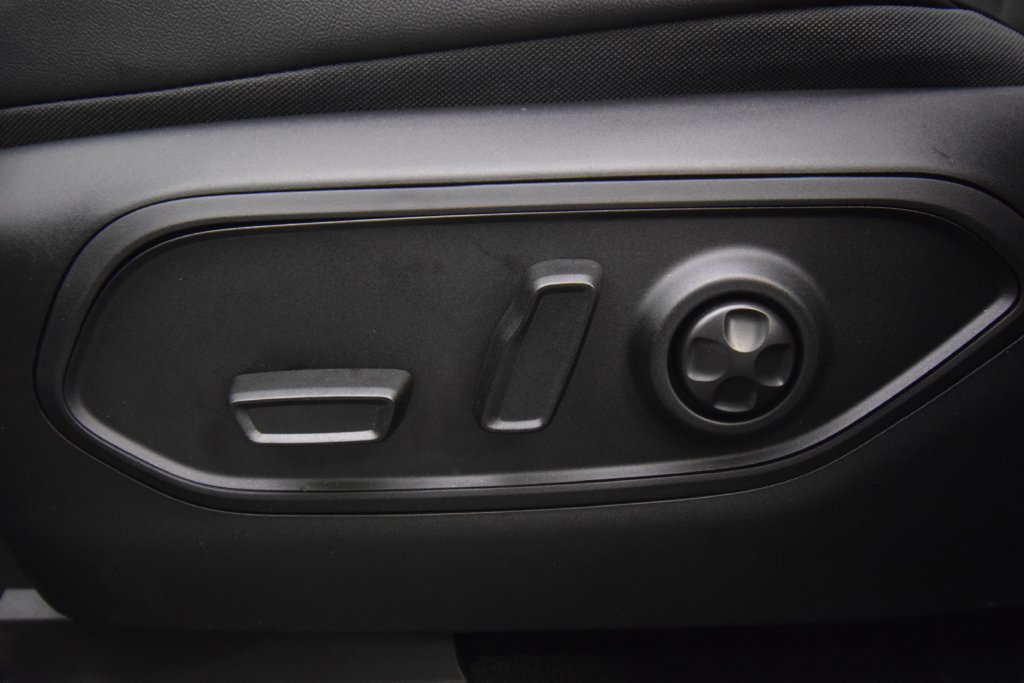New 2027 Jeep Grand Cherokee Altitude AWD/4WD image 35