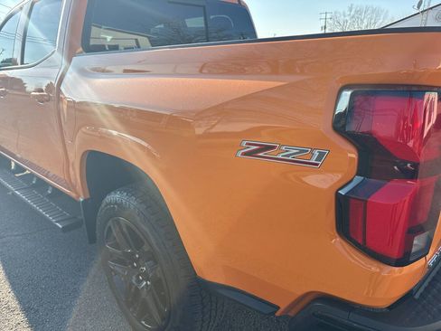 Used 2025 Chevrolet Colorado Z71 w/ Z71 Convenience Package 2 image 10