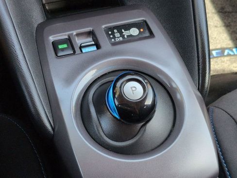 Used 2020 Nissan Leaf S FWD image 27
